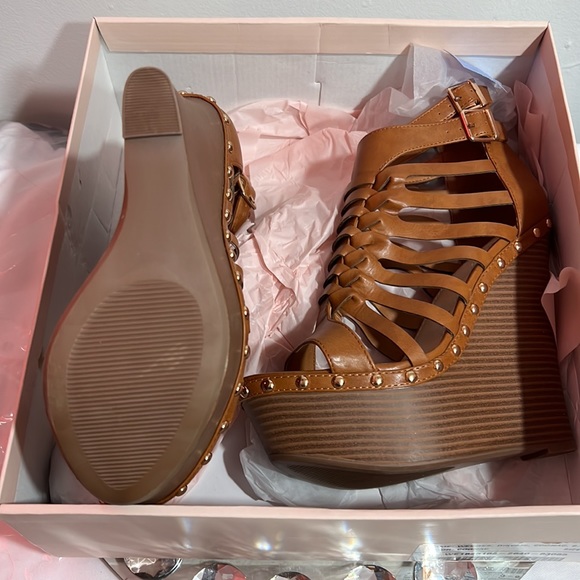 shoedazzle dorry closed toe wedge womens denim size 9.5